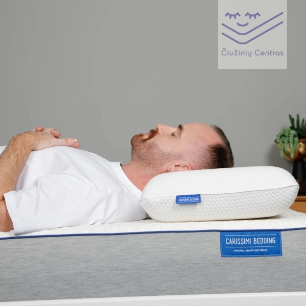 Back sleeper resting on a medium-loft Carissimi pillow