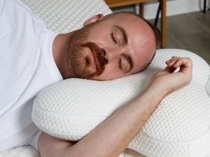 Carissimi Insomnia memory-foam pillow, 13 cm loft for side sleepers - sewn in Vilnius by Pagalves.lt